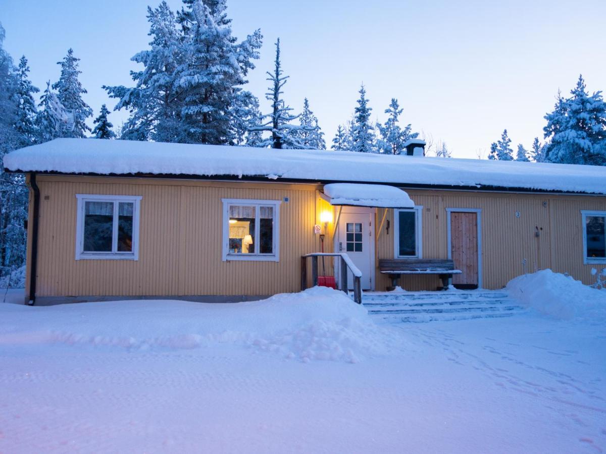 Hostel Skogsglaentan Storuman Exterior foto